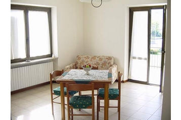 Italia Privát Porlezza, Exteriorul